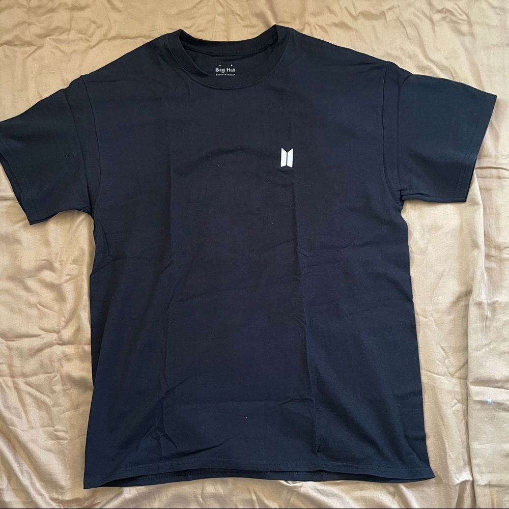 (NWOT) BTS Speak Yourself Shirt